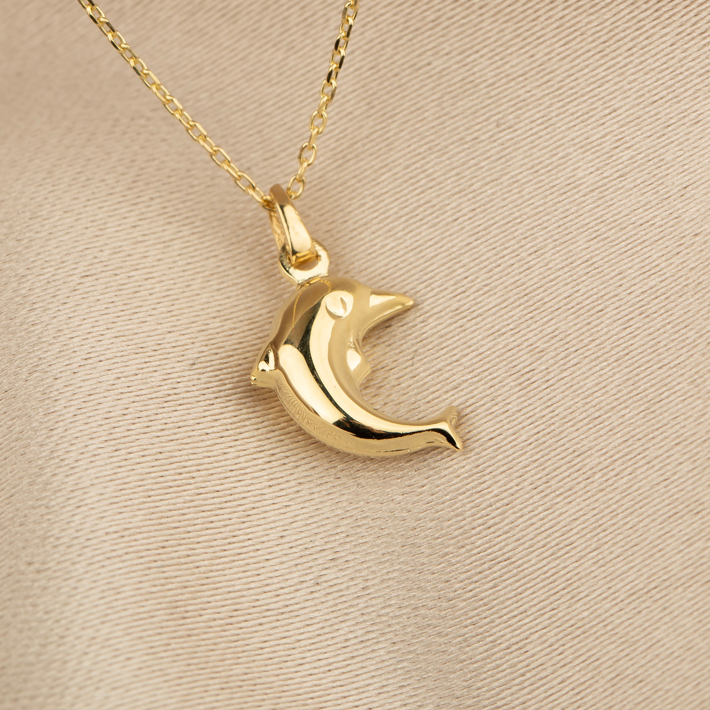 14K Gold Dolphin Pendant Necklace