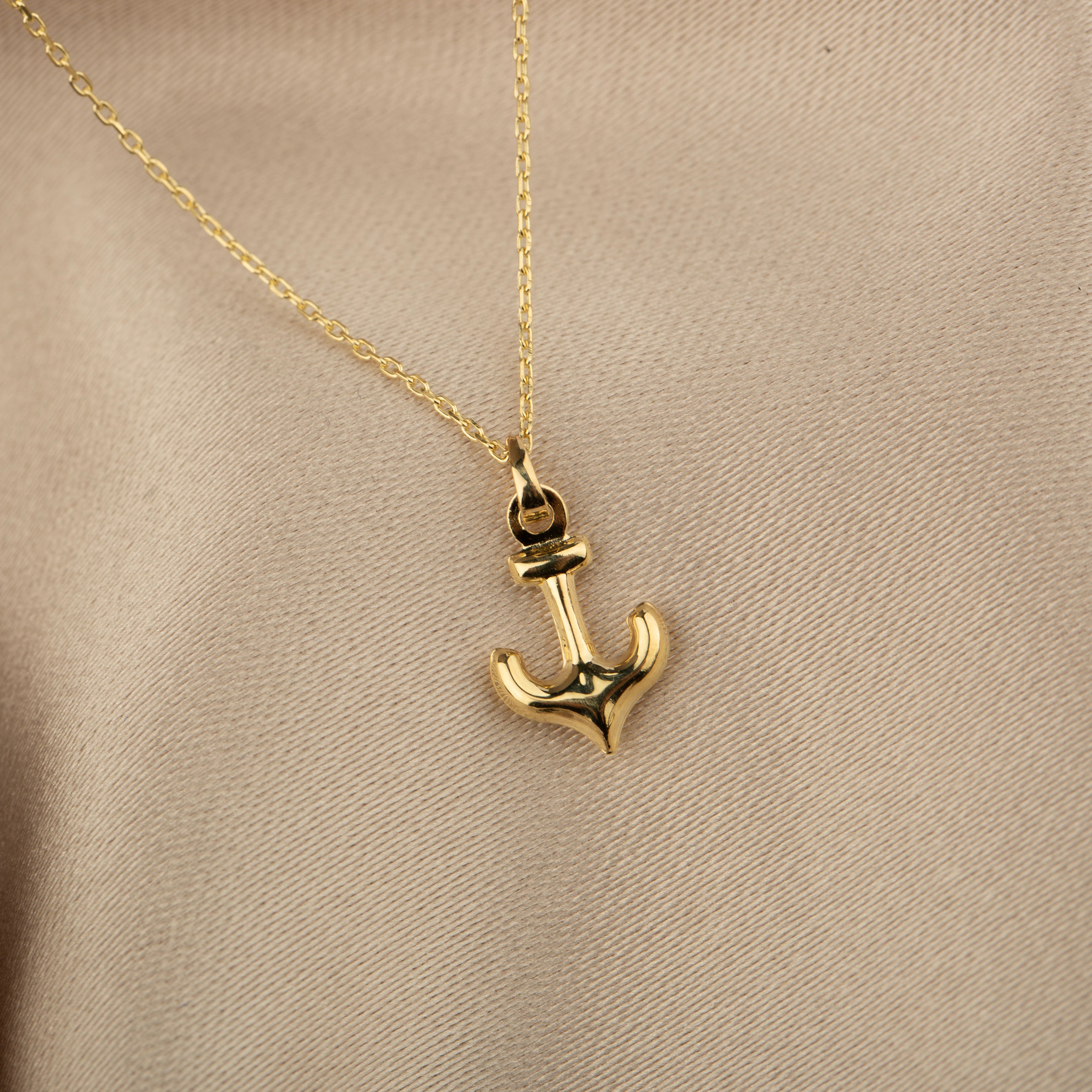 14K Gold Mini Anchor Pendant Necklace