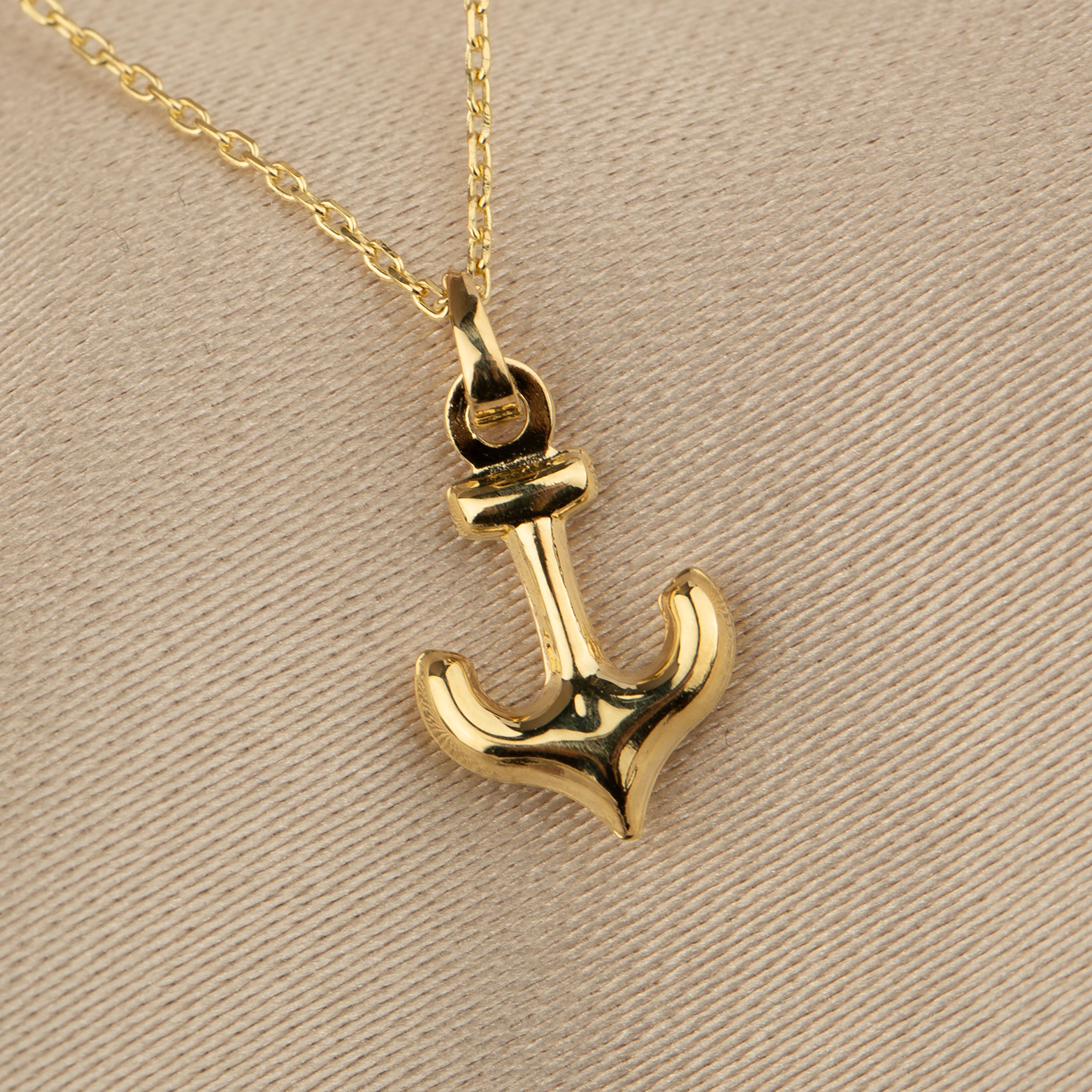 14K Gold Mini Anchor Pendant Necklace