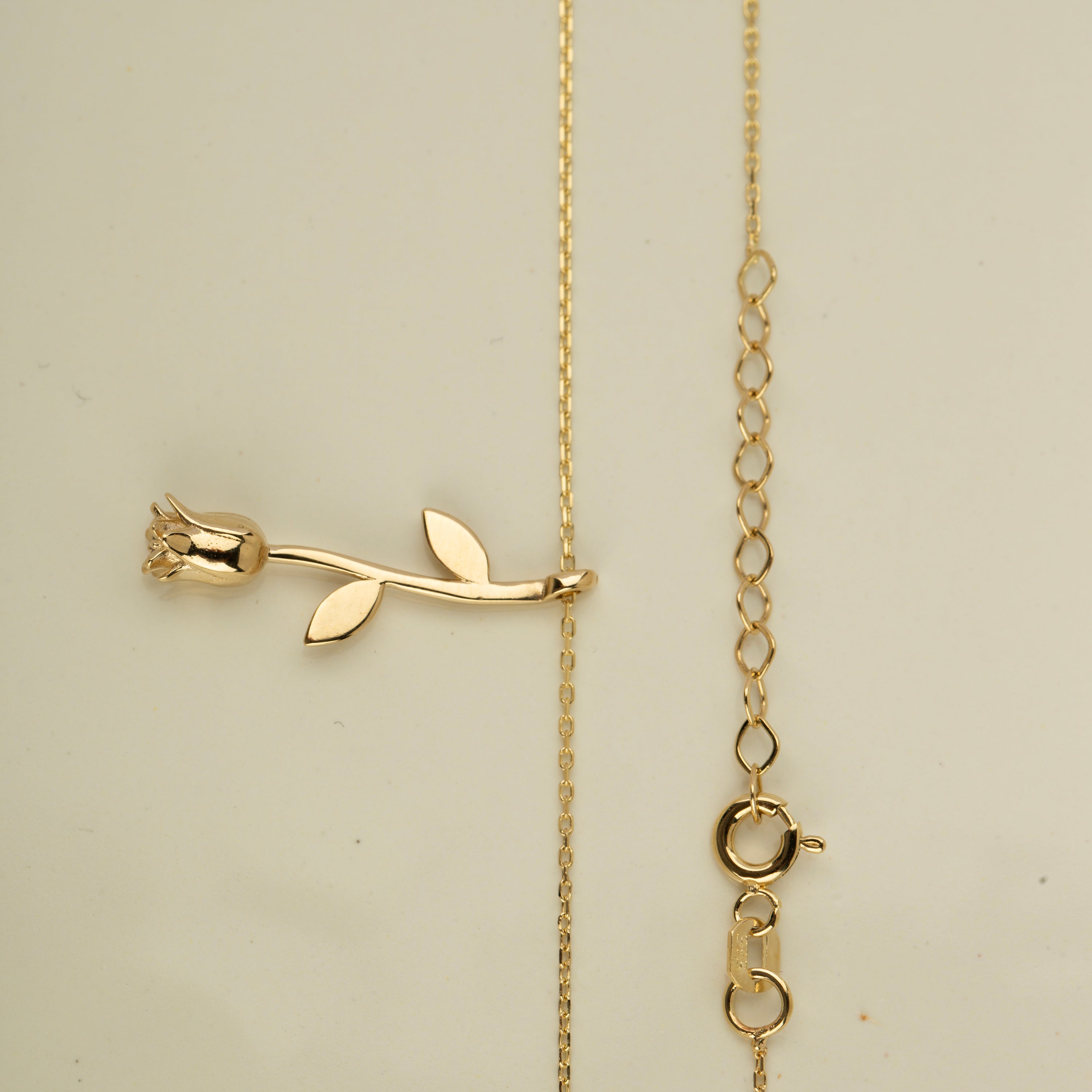 14K Gold Rose Flower Pendant Necklace