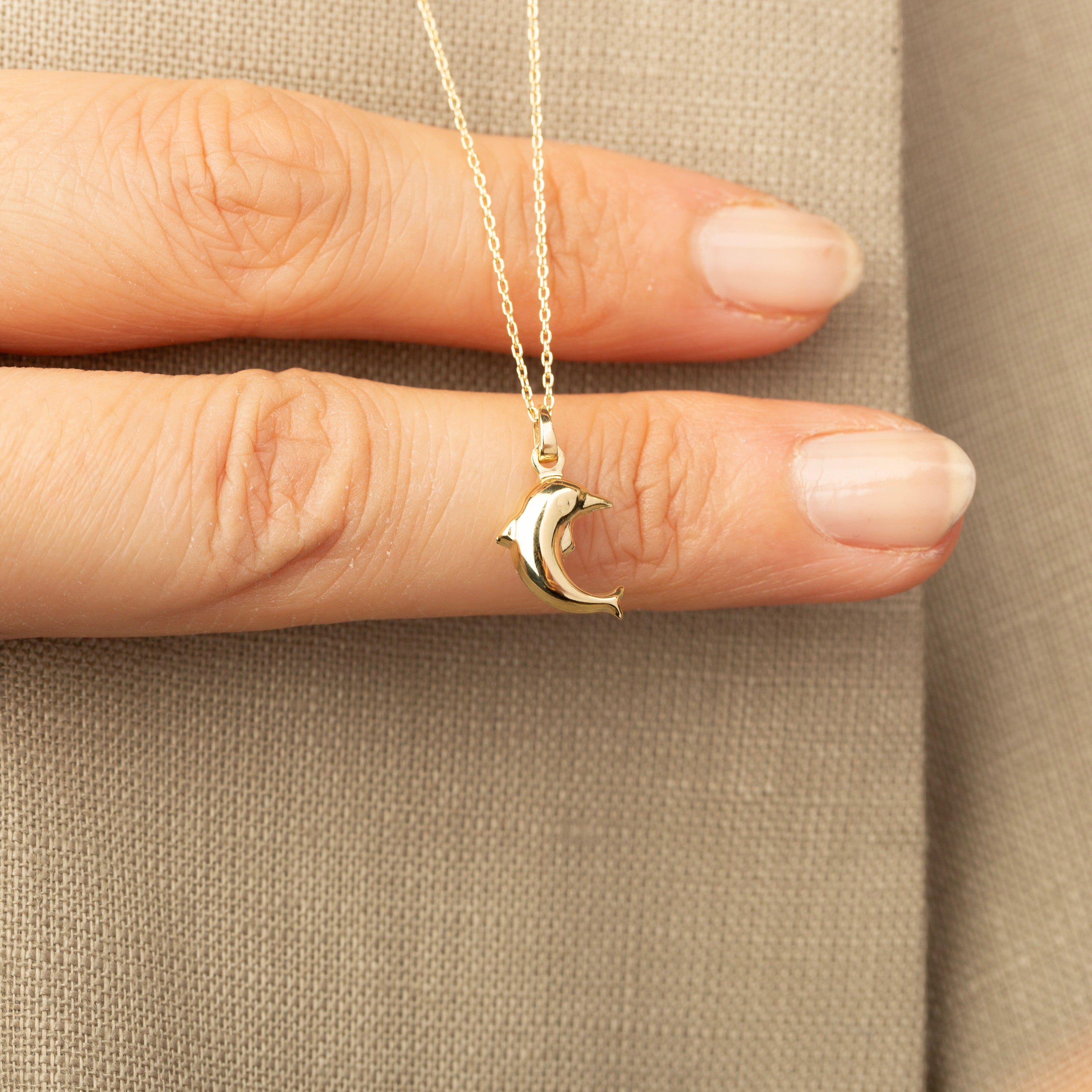 14K Gold Dolphin Pendant Necklace