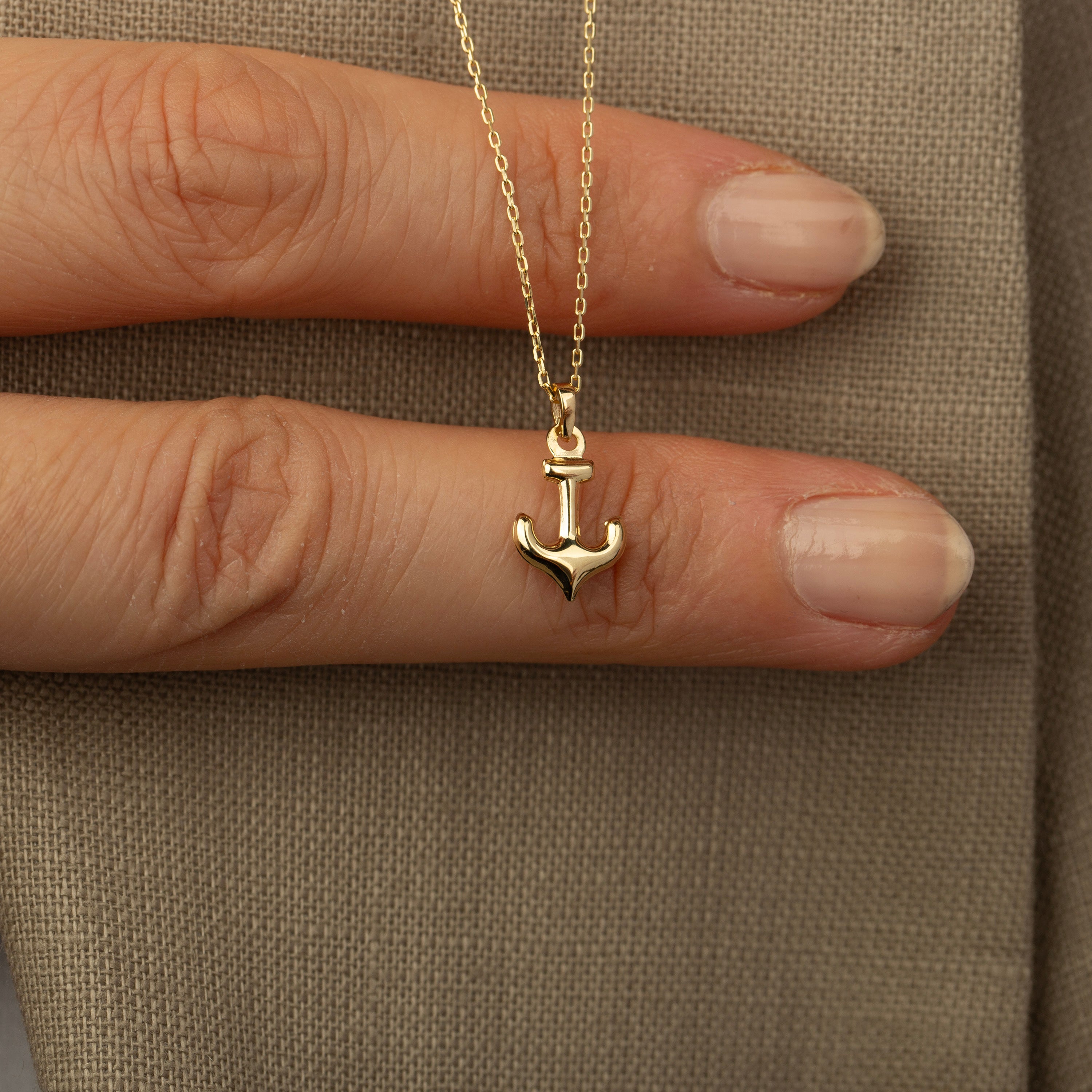 14K Gold Mini Anchor Pendant Necklace