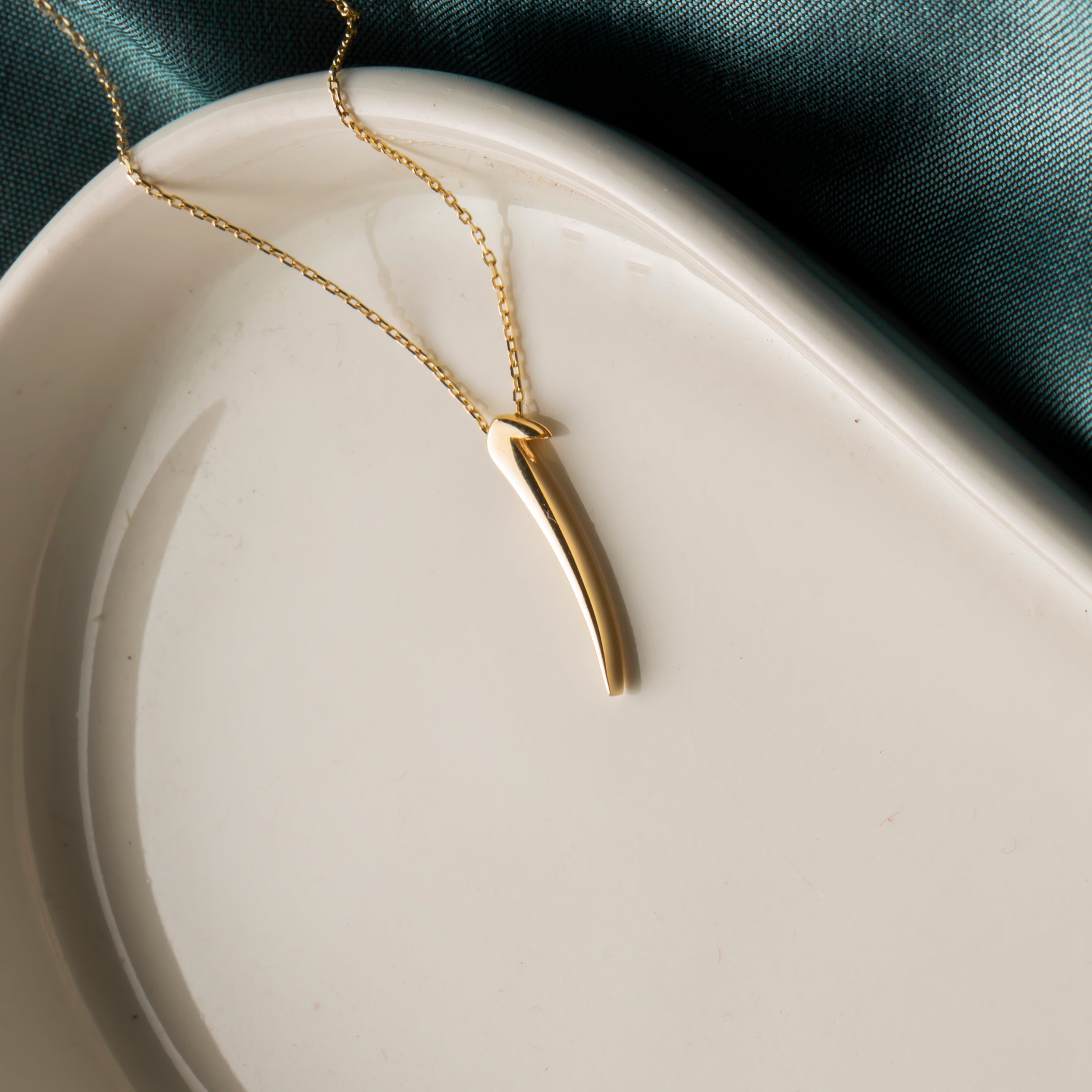 14K Gold Arabic Letter Alif Pendant Necklace