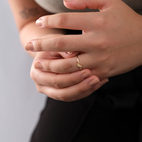 14K Gold Delicate Bird Ring - Charming and Elegant Jewelry