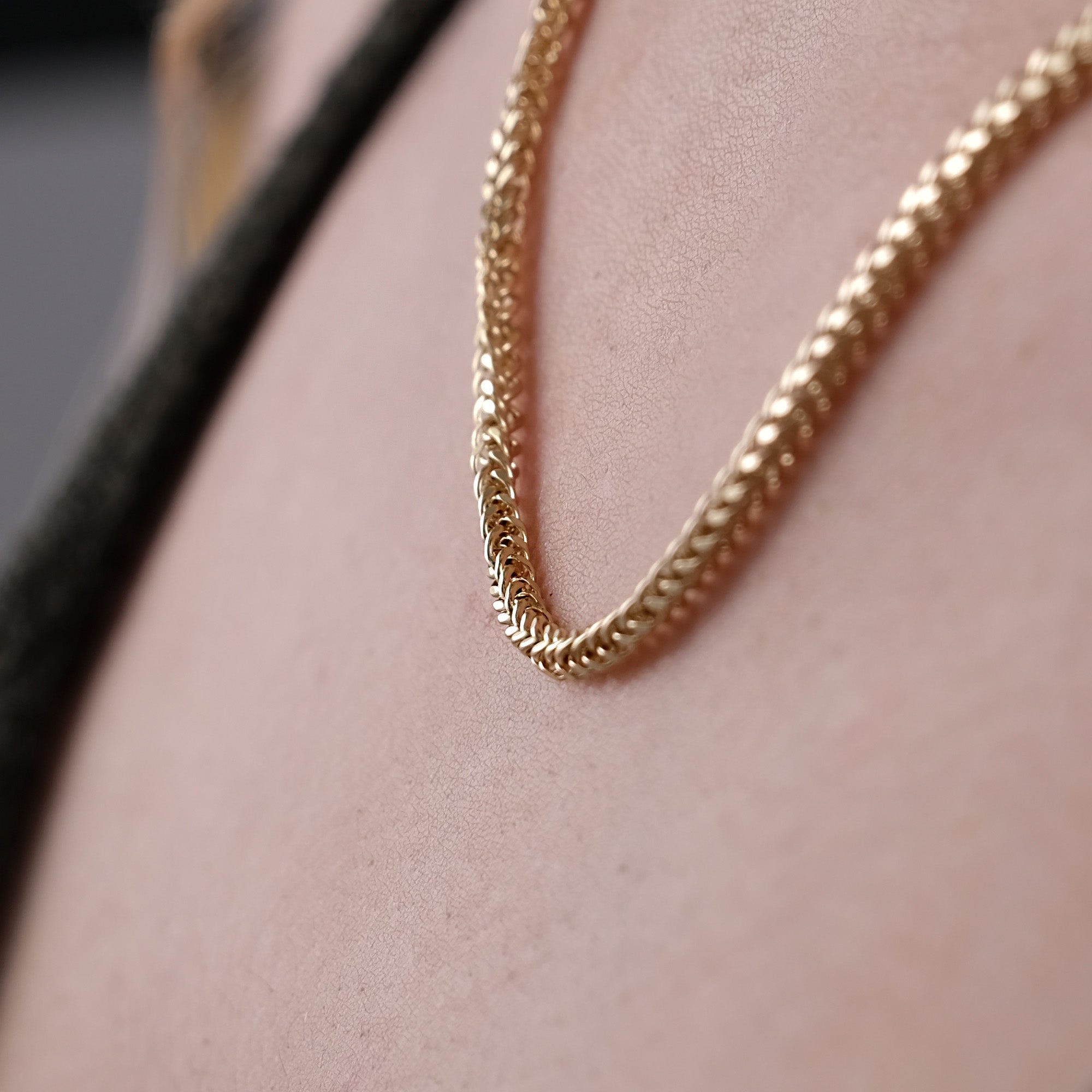 14K Solid Gold Wheat / Spiga Chain Necklace - Elegance in Every Link ...